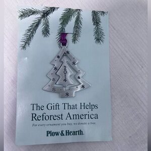 Plow & Hearth Christmas ornament